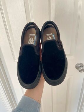 Ultra-Cush Vans Pro Black Velvet Slip-On Sneakers